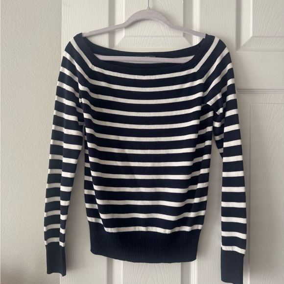 Brandy Melville Navy and White Striped Sweater - Picture 1 of 3